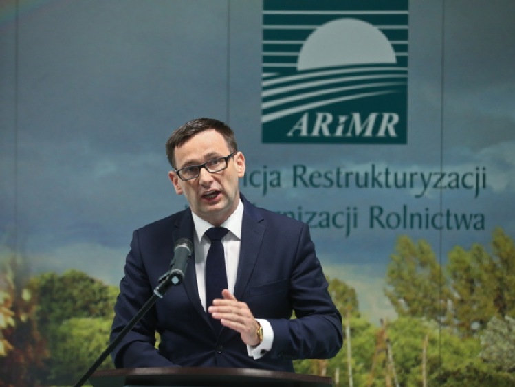 ARiMR: w ramach dopłat bezpośrednich za 2015 r. naliczono już ponad 14,1 mld zł