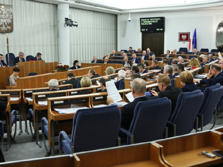Senat bez poprawek do ustawy o znakowaniu żywności jako "produkt polski"