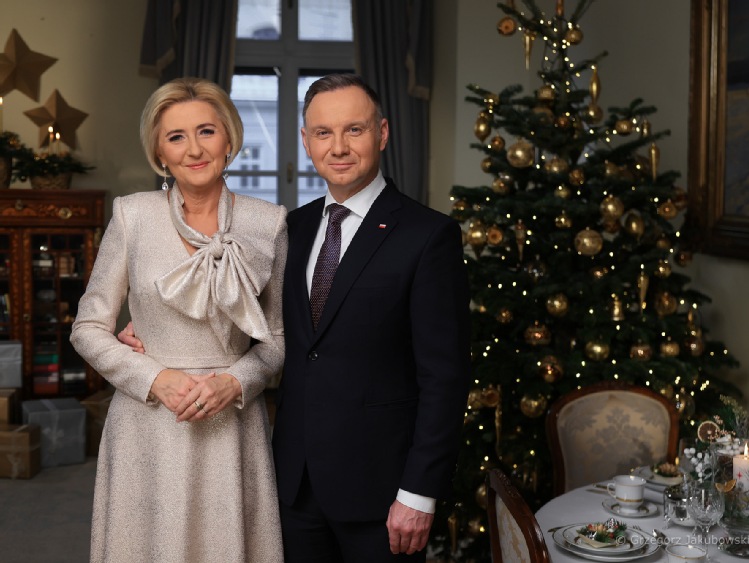 Para Prezydencka z Bożonarodzeniowymi życzeniami