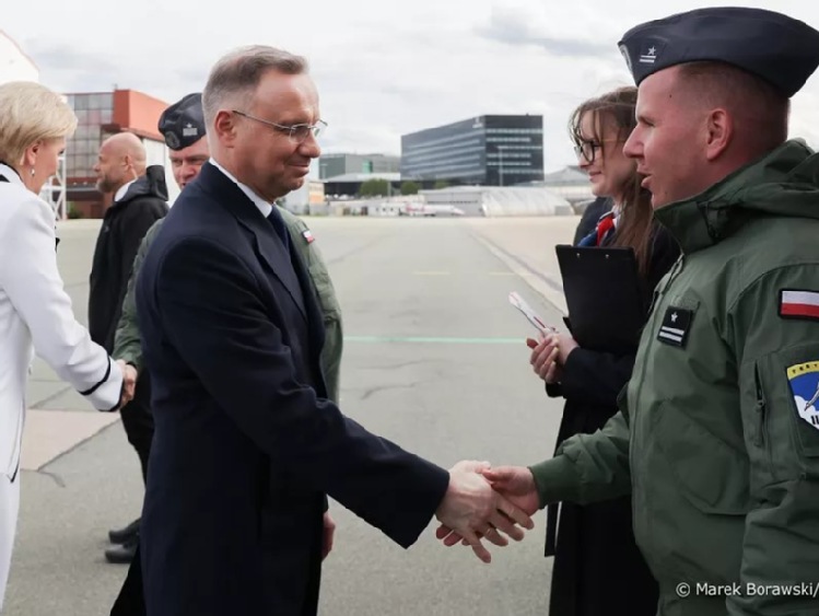 Prezydent udał się do USA i Kanady