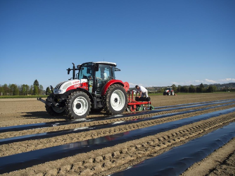 CNH Industrial liderem branży wg indeksów Dow Jones Sustainability World and Europe