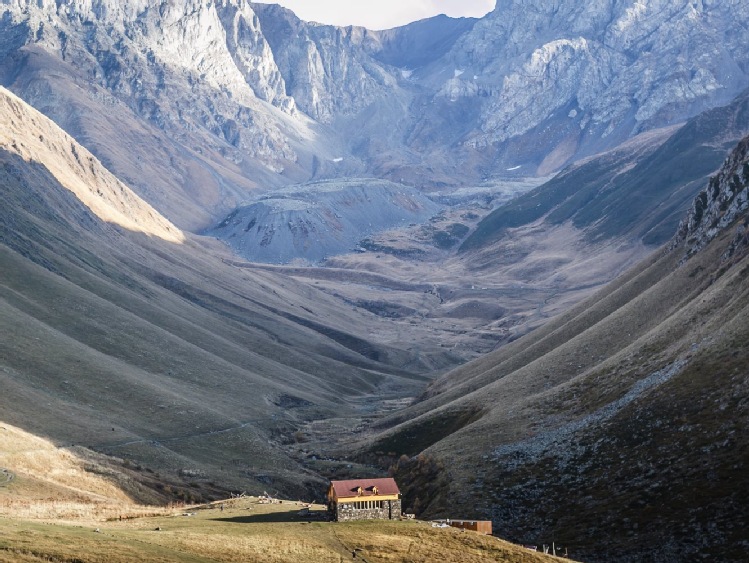 Start ekstremalnej przygody w górach Kaukaz