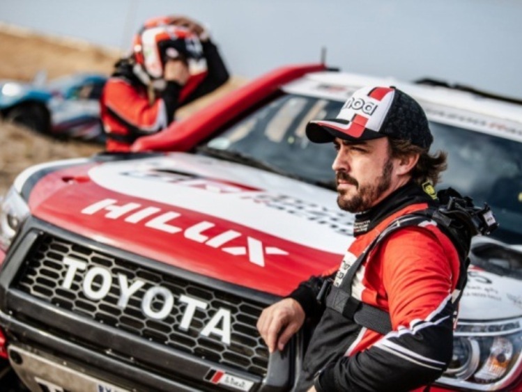 Pierwszy sukces Fernando Alonso w Toyocie Hilux przed Rajdem Dakar