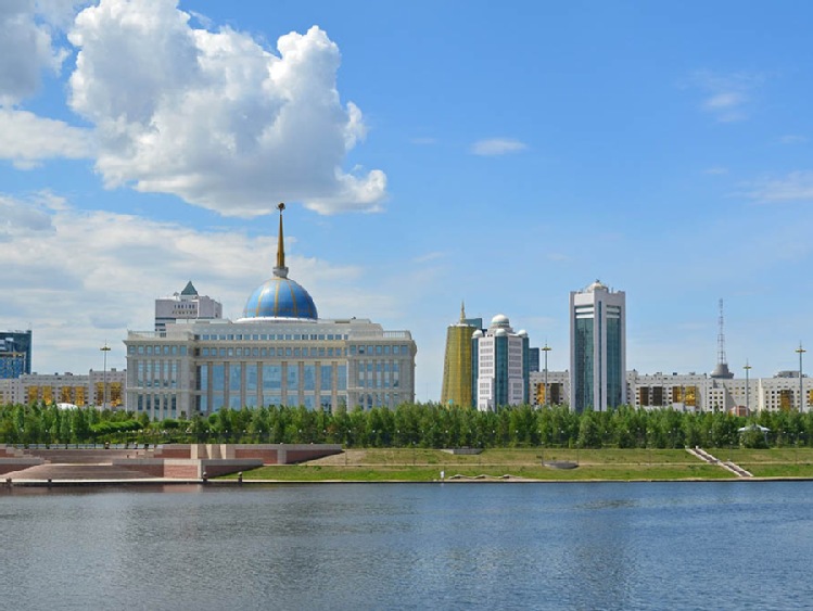 Kazachstan: przemysł liderem, turystyka z rezerwami