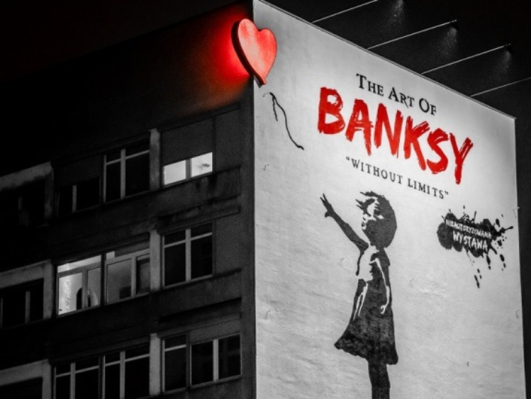 Mural Banksy’ego w Warszawie