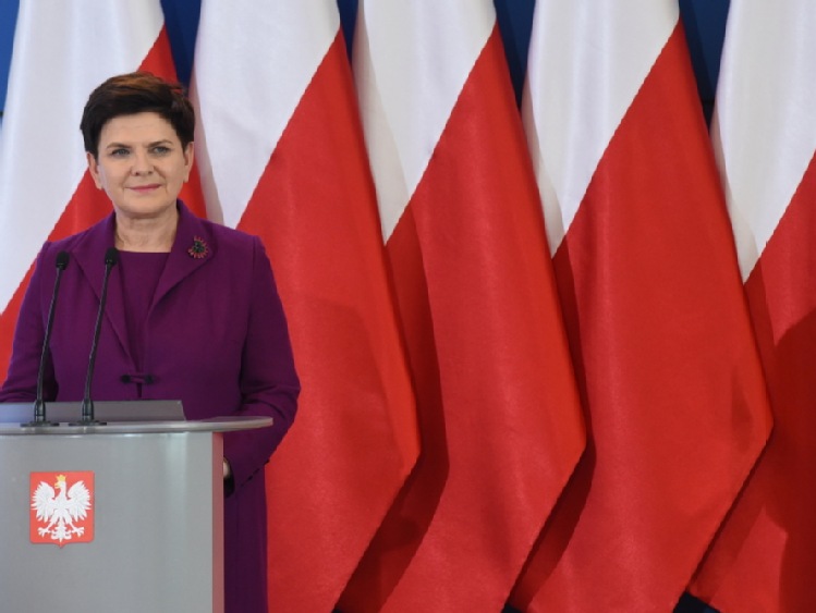 Szydło: praca po nawałnicy będzie trwała bardzo długo