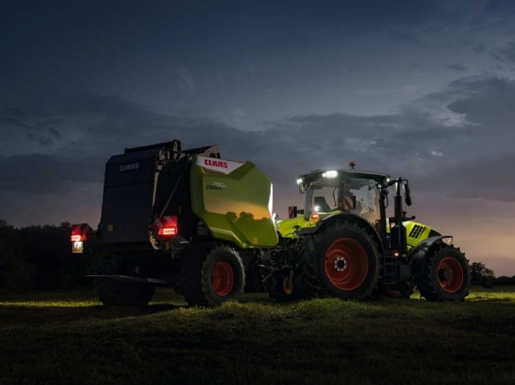 CLAAS prezentuje CEREX 700 z innowacyjną koncepcją komory