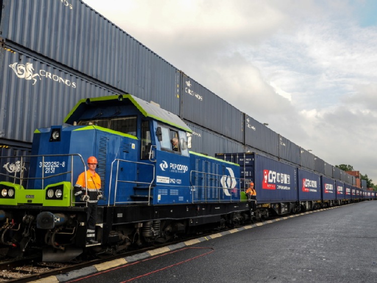 Prezes PKP Cargo: mamy nadzieję, że niedługo ruszy transport polskiej żywności do Chin