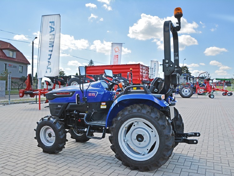 Ciągniki kompaktowe Farmtrac – nowość w ofercie sklepu rolniczego TwojaZagroda.pl