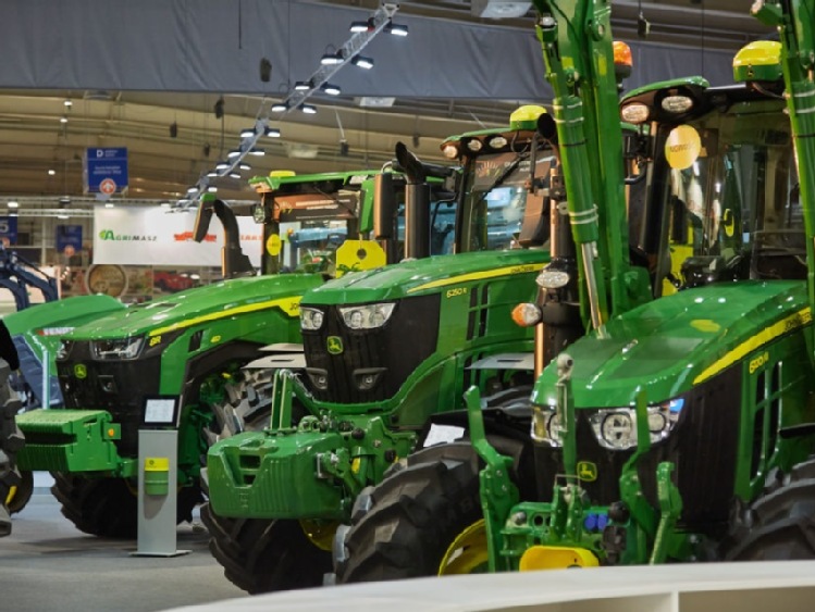 John Deere z przytupem wkracza w 2020 r. i prezentuje nowości na Targach Polagra Premiery