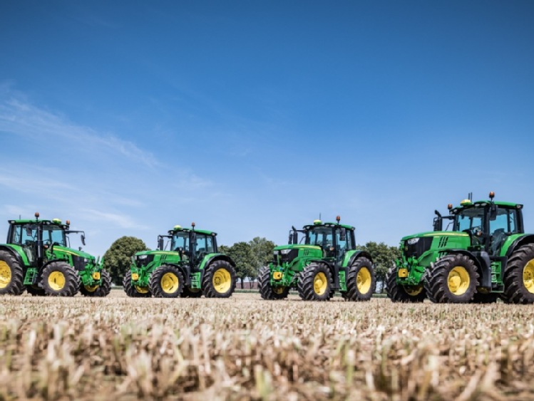 Zamów ciągnik dziś, zacznij spłatę po żniwach 2021 – nowe rozwiązanie John Deere Financial