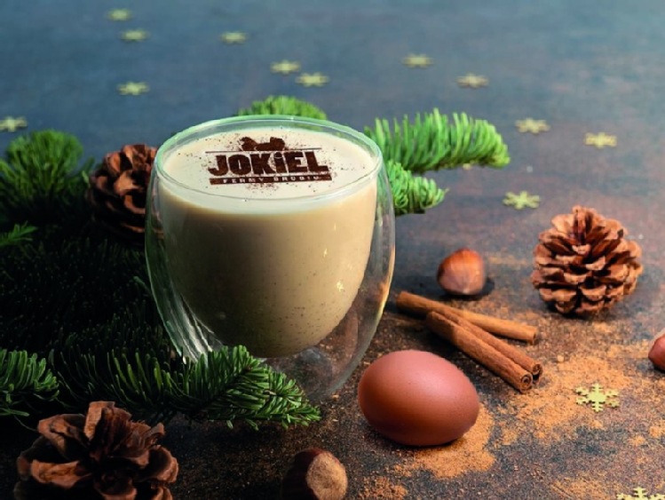 Świąteczno-noworoczny napój jajeczny – przepis na tradycyjny anglosaski eggnog