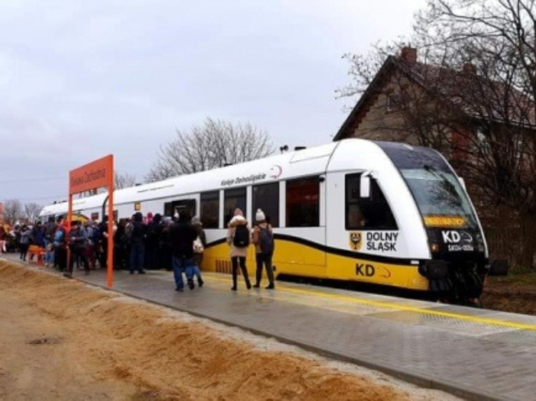 Koleje Dolnośląskie pojadą do Bielawy