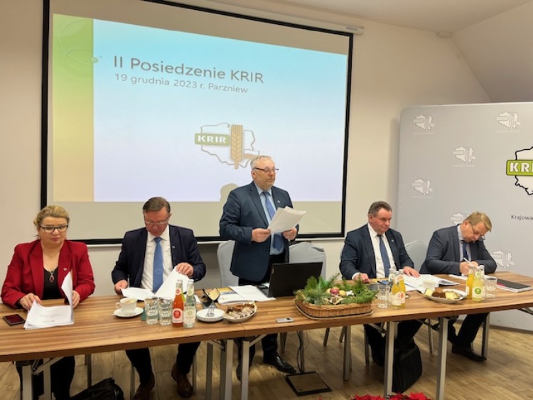 Siekierski na posiedzeniu KRIR