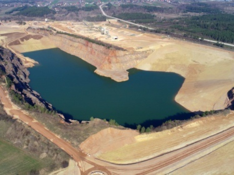 Lafarge rekultywuje teren pokopalniany w Radkowicach