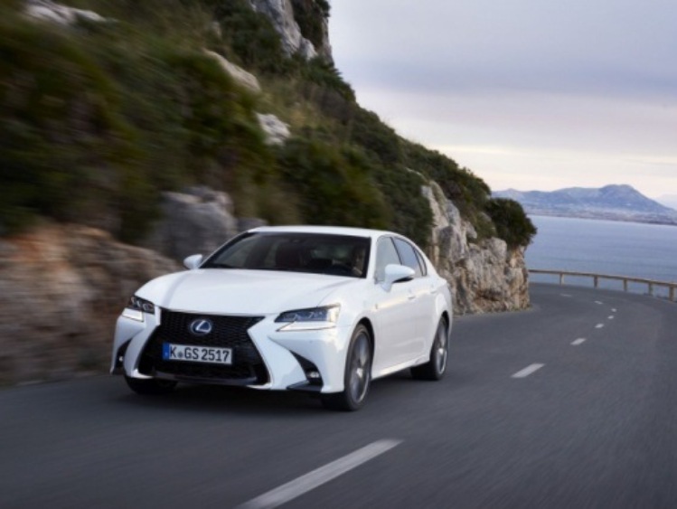 Lexus sięga po wodór. GS pierwszym modelem?