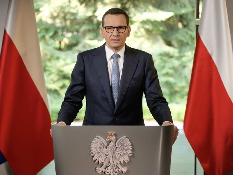 Morawiecki: Chronimy polską wieś – po 15 września utrzymamy całkowity zakaz przywozu ukraińskiego zboża