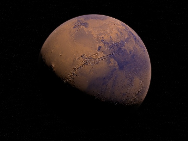 ESA poinformowała o ciekłej wodzie na Marsie