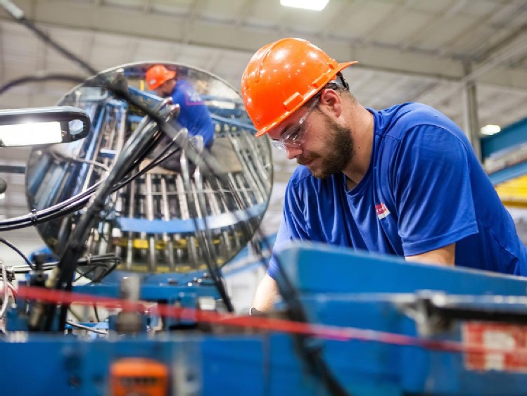 Zmiany w globalnej gospodarce będą wspierać reindustrializację.