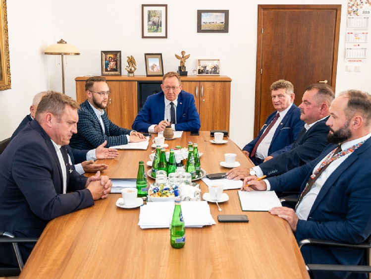 Organizacje rolnicze u Roberta Telusa