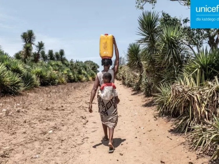 UNICEF: Co piąte dziecko na świecie nie ma dostępu do wystarczającej ilości czystej wody