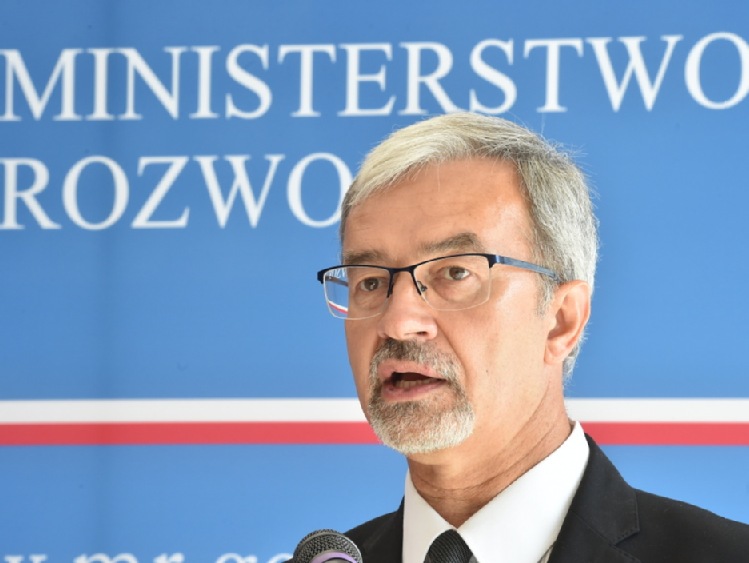 MR: we wrześniu trzy nowe projekty warte ponad 1,9 mld zł otrzymały wsparcie z EFIS