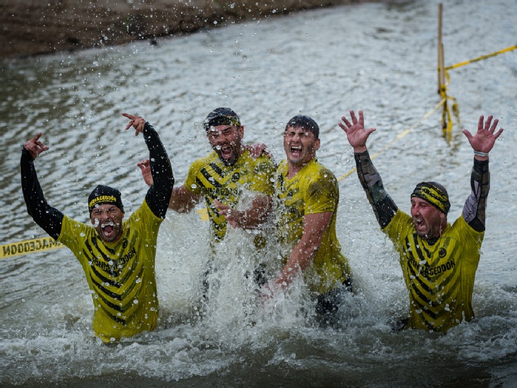 Ekstremalne rozpoczęcie wakacji - Runmageddon Poznań