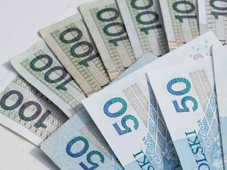 „Czternasta emerytura” dla emerytów i rencistów KRUS