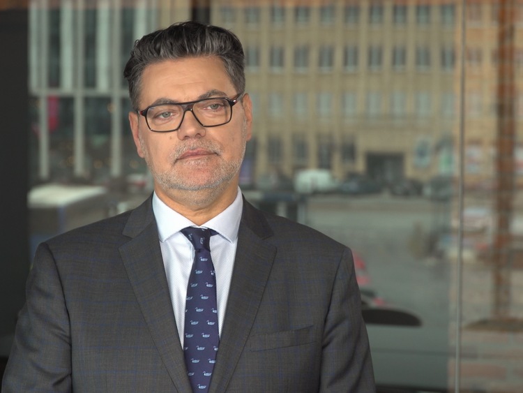 Rok 2021 upłynął pod znakiem rekordowych szkód katastroficznych. Polacy coraz częściej decydują się na ubezpieczenie własnego lokum od pożaru, powodzi czy huraganów
