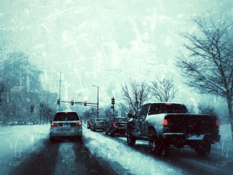 5 wskazówek dotyczących bezpiecznej jazdy zimą