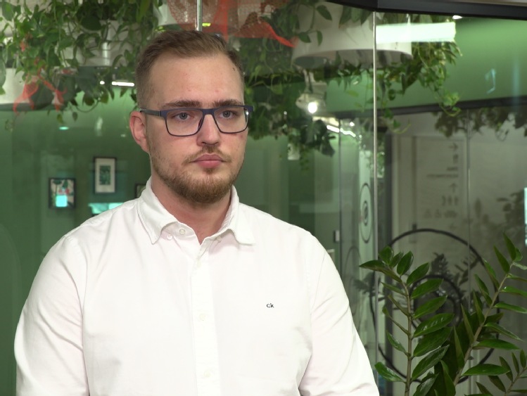 Polacy opracowali system automatycznej wymiany baterii w dronach. Coraz częściej w bezzałogowcach wykorzystywana jest także sztuczna inteligencja