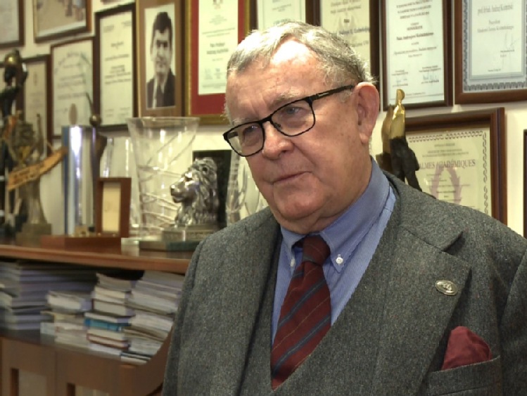 Prof. Koźmiński: niepewność związana z sytuacją polityczną w kraju może się przyczynić do spowolnienia gospodarczego