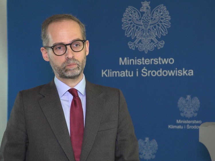 Wiceminister klimatu: Derusyfikacja unijnej energetyki jest naszym priorytetem. W długiej perspektywie jest to zbieżne z celami klimatycznymi