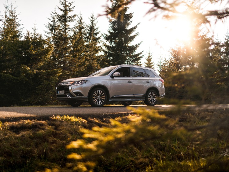 Mitsubishi Outlander z nagrodą Kelley Blue Book 2020
