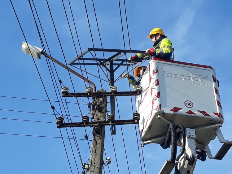 Energetycy kończą porządki w bocianich gniazdach