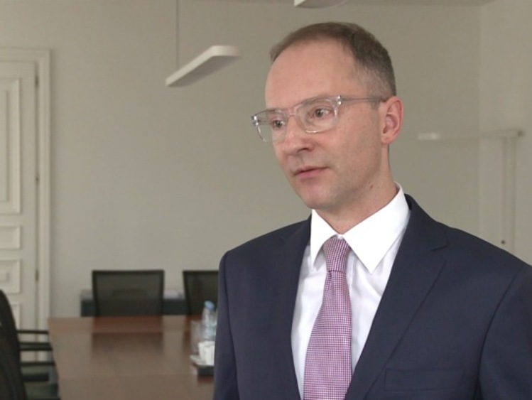 Zmiany na rynku obrotu ziemią rolną mogą ograniczyć planowane inwestycje. Zawężenie kręgu nabywców sprawi, że ceny nieruchomości będą spadać