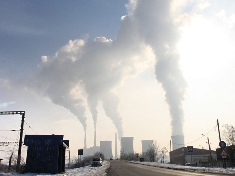 PE apeluje o redukcję gazów cieplarnianych o 55 proc. do 2030 r.