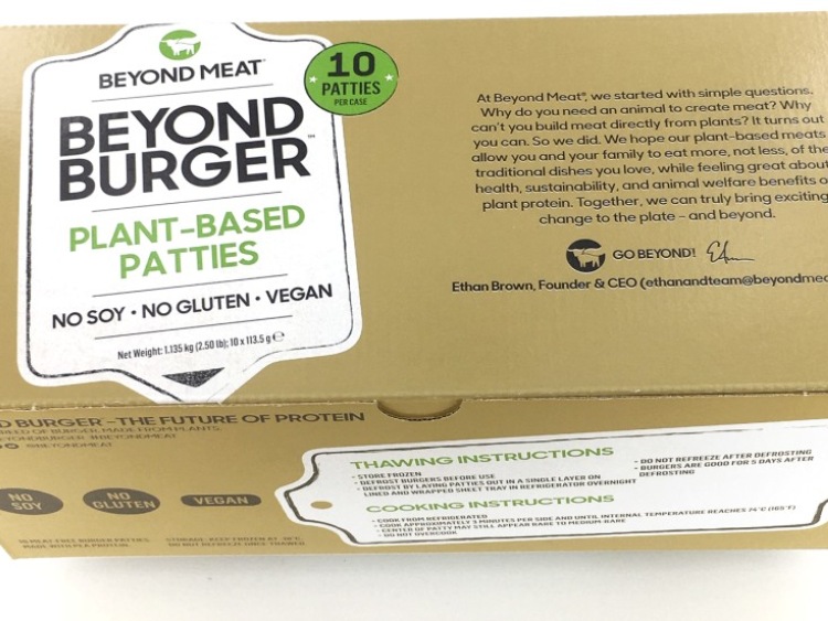 Roślinne burgery od Beyond Meat w ofercie MAKRO Polska