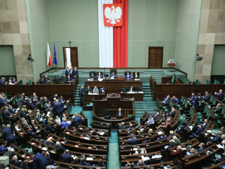 Sejm uchwalił nowelizację ustawy o Sądzie Najwyższym