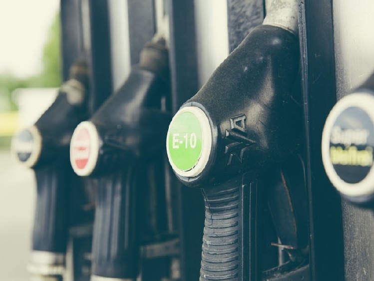 Analitycy: w tym tygodniu znaczne  podwyżki cen paliw na stacjach