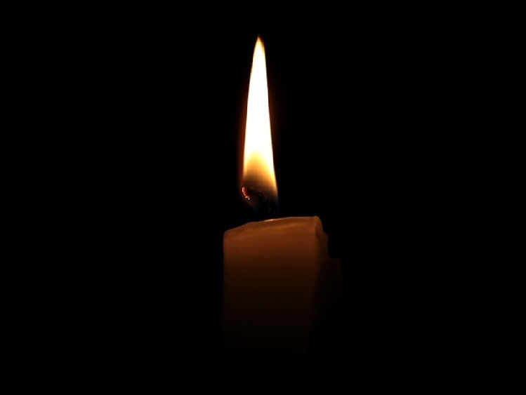 Łodzianie zapalili światełka dla prezydenta Gdańska Pawła Adamowicza