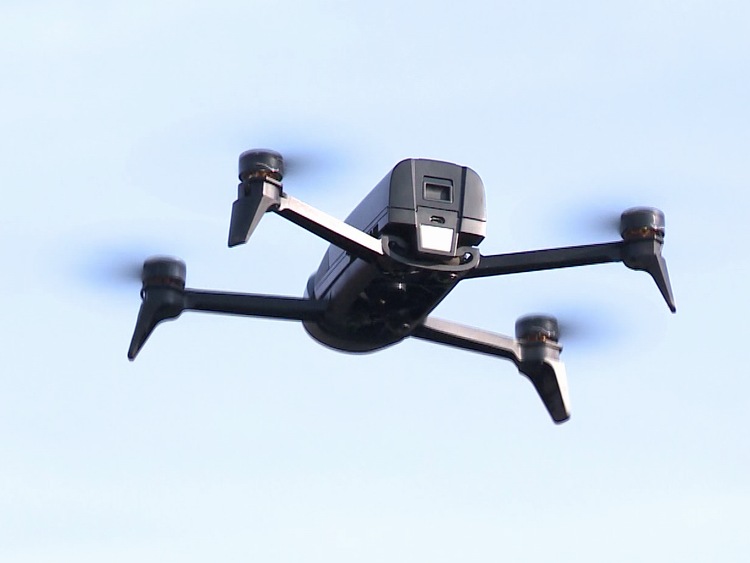 Nowe baterie dla dronów można naładować w pięć minut. Mogą zrewolucjonizować komercyjne wykorzystanie tych latających pojazdów