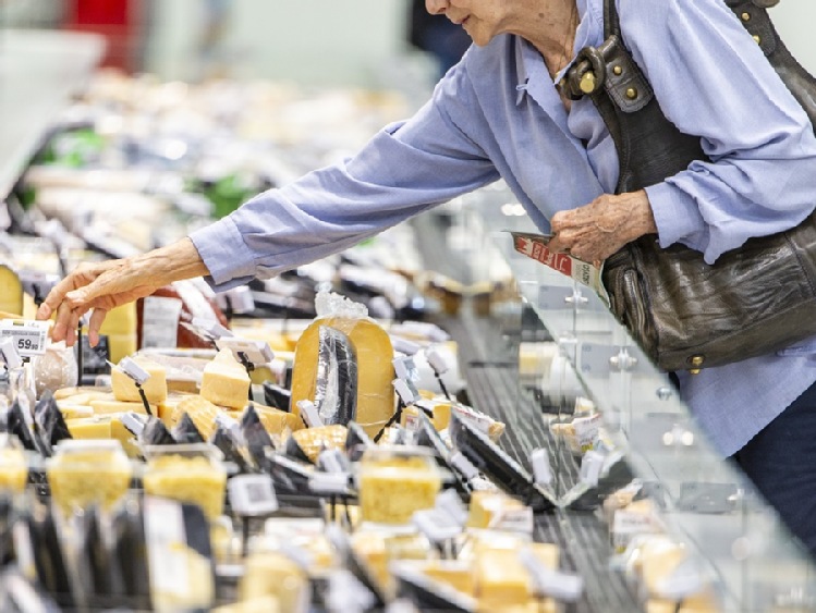 Blisko 59 proc. Polaków zrobi zakupy spożywcze niemal przed samymi świętami