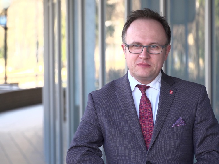 Już wkrótce szczepienia na COVID-19 będą mogły odbywać się w aptekach. Farmaceuci gotowi na nowe obowiązki